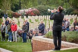 Oorlogsbegraafplaatsen Holten en Groesbeek 