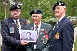 Oorlogsbegraafplaatsen Holten en Groesbeek 